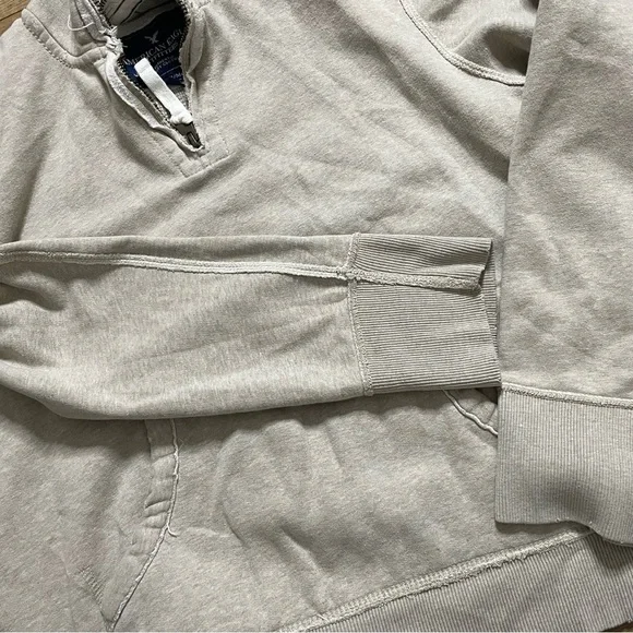 American Eagle Outfitters Men's Light Tan 1/4 Zip-Up Sweater size Medium - Picture 5 of 13